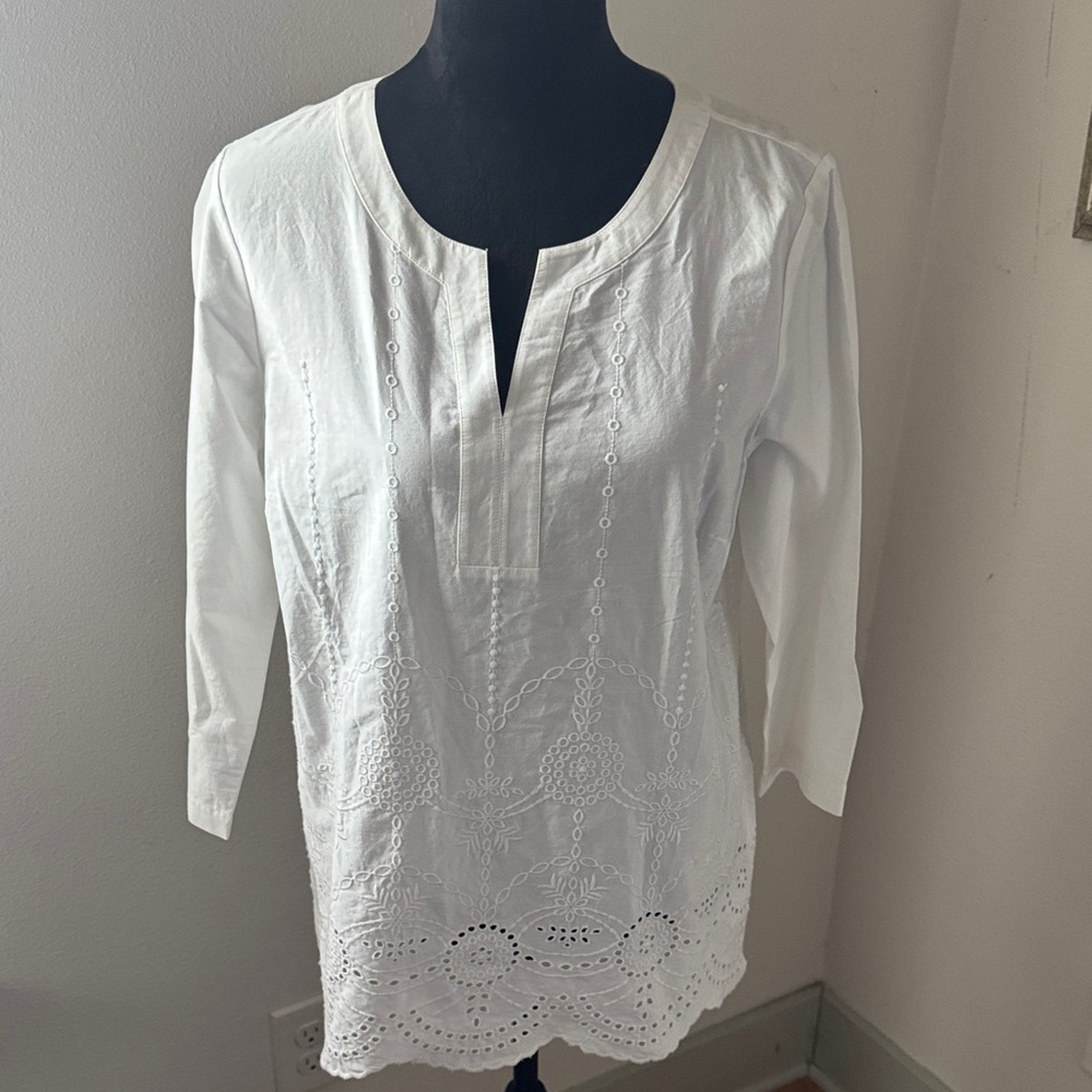 Talbots White Embroidered Women's tunic Top blouse‎ eyelet 3/4 sleeves Sz M